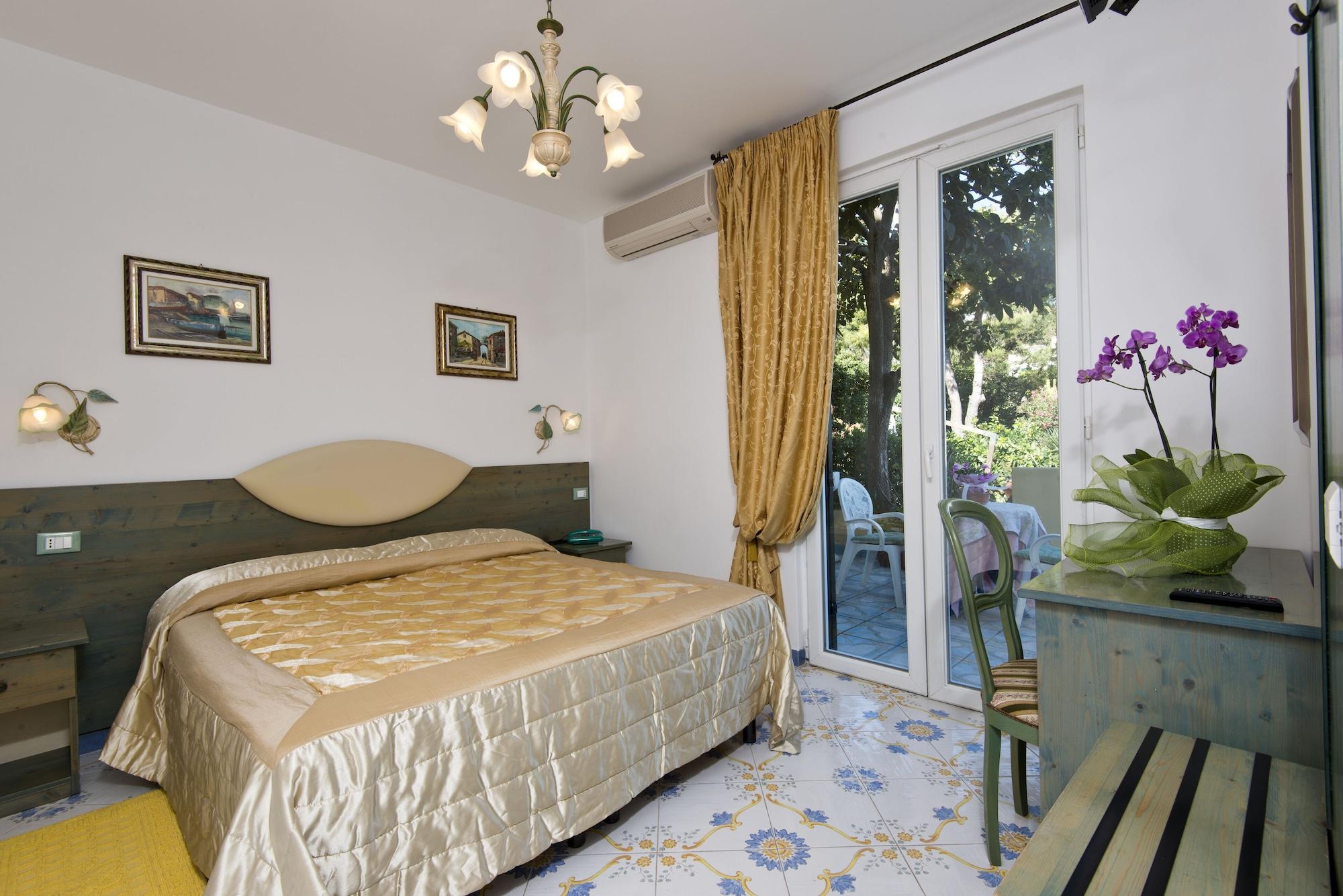 Hotel Giardino Delle Ninfe E La Fenice Ίσκια Εξωτερικό φωτογραφία